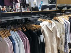 -lululemon(上海浦东IFC店)