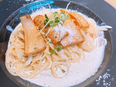 蘑菇奶油意面-机器人火炉披萨