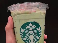 樱绽草莓茶拿铁-星巴克(成都龙湖三千集店)