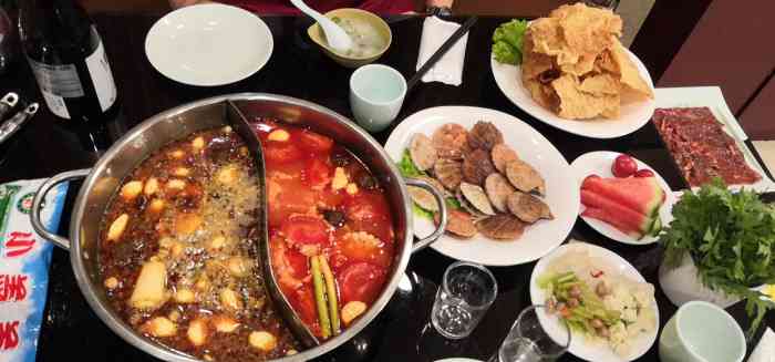 青岛小羔羊火锅(郑庄店)-"原来小羔羊是东北火锅～点的鸳鸯锅,锅底.