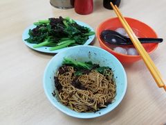 -颂记牛肉粉