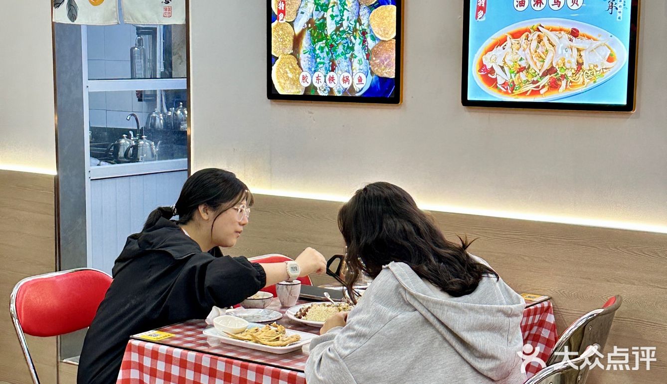 品尝胶东大排档的美食盛宴