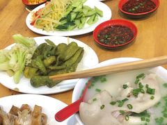 -雷祖芳老妈蹄花店