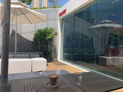 -UNI UNI(环亚凯瑟琳店)