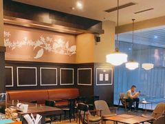 大堂-星巴克(杭州银泰城西一店)