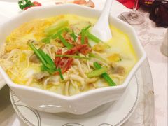 -满江红四季餐厅 · 国家五钻级酒家(新纪元大酒店店)