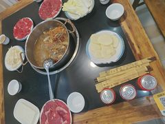 -乳仔牛牦牛汤锅 烤羊排(松潘古城店)
