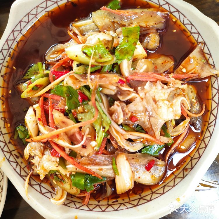 小区旁边的家常小馆一多村拾光坝坝宴(合能店)