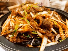 铁板烧烤肉-西部马华清真兰州牛肉面·烧烤夜市(关东店)