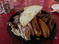 -Pistolera Mexican Cantina女枪手墨西哥餐厅(碧云路店)