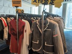 -广州周大福金融中心