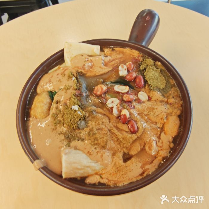O记东北砂锅麻辣烫图片