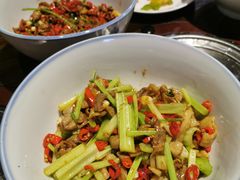 -廖师傅大蒜炒腊肉(袁家岭店)