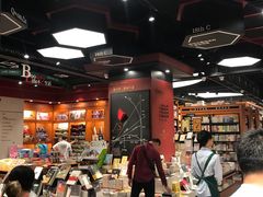 -SISYPHE BOOKS西西弗书店(龙湖滨江天街店)
