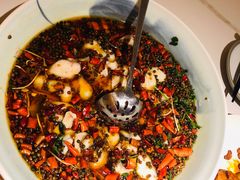 沸腾鱼-麻六记(新天地店)