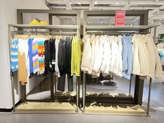 -URBAN REVIVO(北京斯普瑞斯奥特莱斯店)