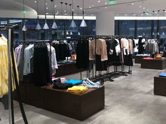 -URBAN REVIVO(上海中庚漫游城店)