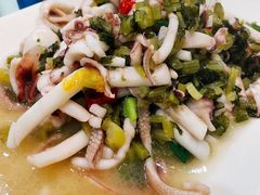 本地鱿鱼炒雪菜-金海湾海鲜排档(朱家尖店)