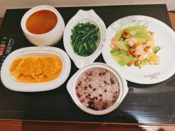 -圣轩·诗安国际母婴会所(渝中店)