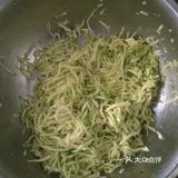 20191110001西葫白萝卜丝虾仁鸡蛋馅饺子煎吃菜谱