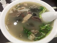 -聚德华天护国寺小吃(甜水园店)