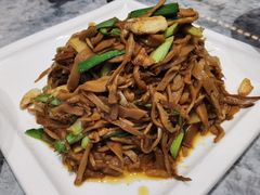 高山风味小炒竹笋-聚丰园•湖鲜餐厅(阿红私房菜梅石路店)