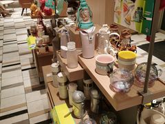 零售区-星巴克臻选(珠海富华里店)