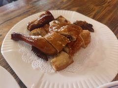 -胡桃里音乐餐厅(陶溪川店)(川湘赣菜·世界百大酒庄直供红酒·音乐表演)