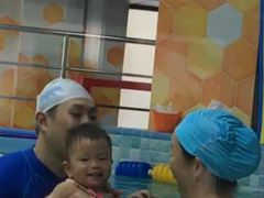 -乐游宝宝亲子游泳(徐汇中心)