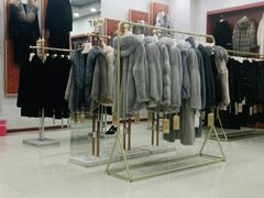 -肃宁华斯国际裘皮城