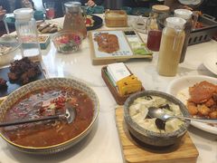 -荷塘秋月·本帮江浙菜(国权路店)