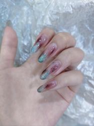 -灰姑娘美甲美睫馆