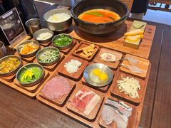 -银米·云南传统过桥米线(双廊黑金冠店)