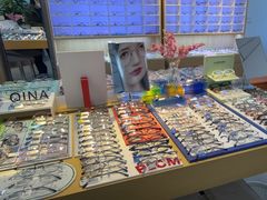 -天空之镜眼镜店蔡司依视路配镜授权零售店(望京颐堤港店)