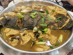 土烧鱼头-老村长土菜馆(湖墅南路店)