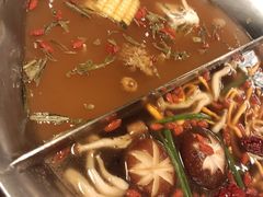 -湊湊火锅·茶憩(上海合生汇店)