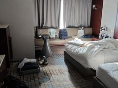 -上海龙之梦万丽酒店