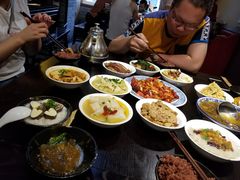 -蓝田九大碗民俗食府(蓝田店)