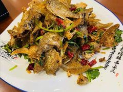 椒盐旁皮鱼-宝界普菲特湖畔酒店