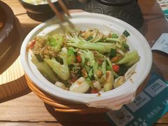 -九锅一堂酸菜鱼(新南凯德直营店)