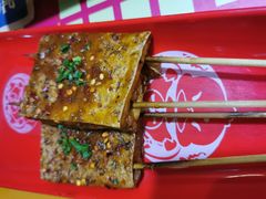 独家烤水豆腐-老表记广西宵夜螺蛳鸭脚煲(西大店)