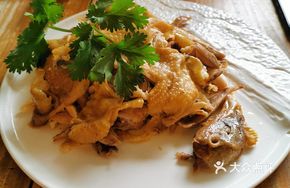 Purple Orchid Salt-Baked Chicken