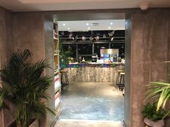 -HIGH FIVE哈福手工汉堡(桂林路店)