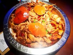 -胖哥俩肉蟹煲(济南世茂国际广场店)