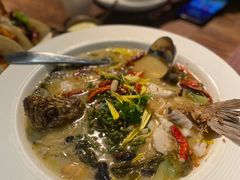 金汤酸菜海鲈鱼-肴约·花园式餐厅(湖里店)