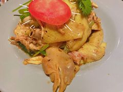 -大头虾越式风味餐厅(光明广场店)