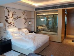 -上海宝华万豪酒店