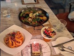 野莓核桃蜂蜜希腊酸奶-The Rug Cafe(王府中环店)