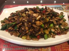 -刘胖子家常菜·蹄花焖藕(兴业店)