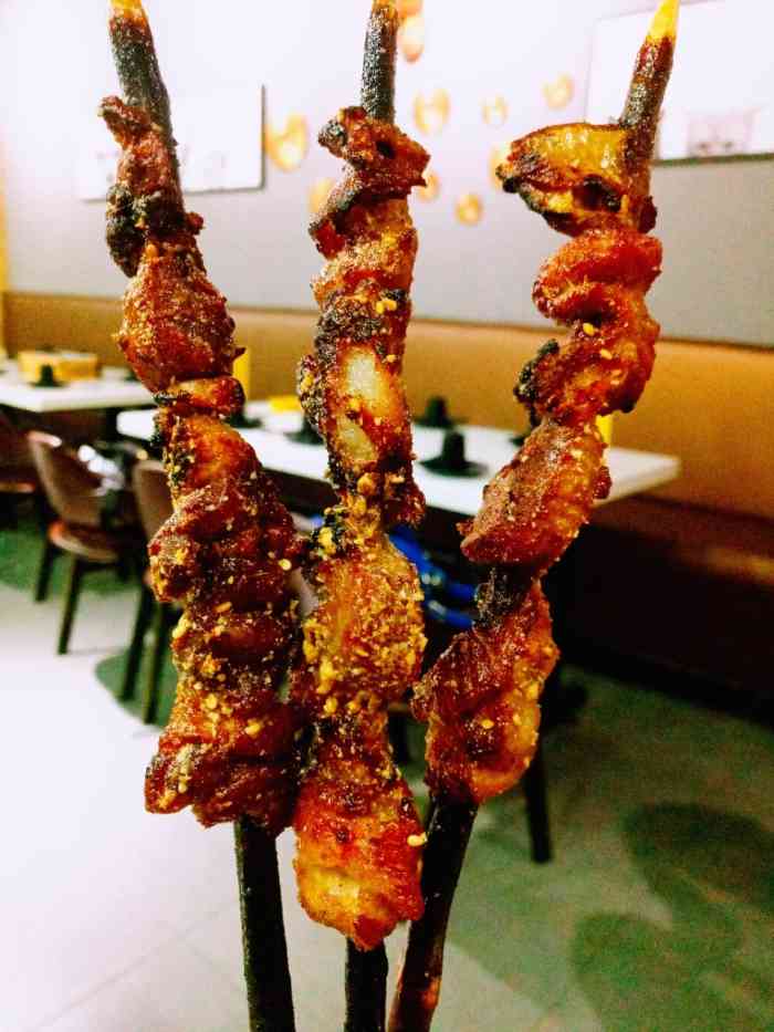 九度山丘辣子鸡(汇隆广场店)-"94九度山丘烤串 第一次来汇隆广场,人